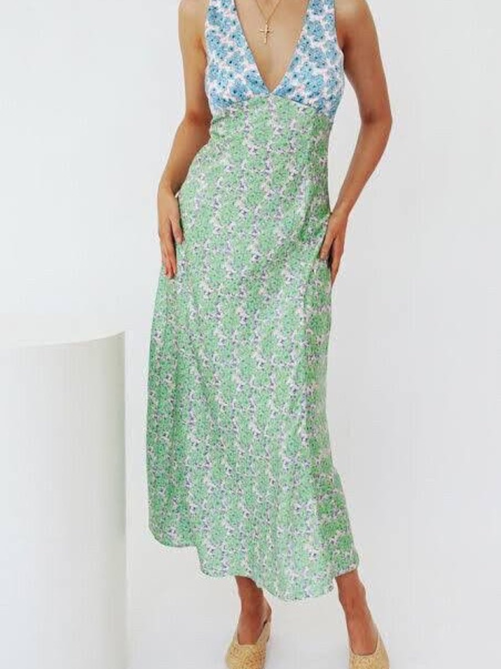 Verge Girl Floral V-Neck Slip Maxi Dress - Picture 7 of 16